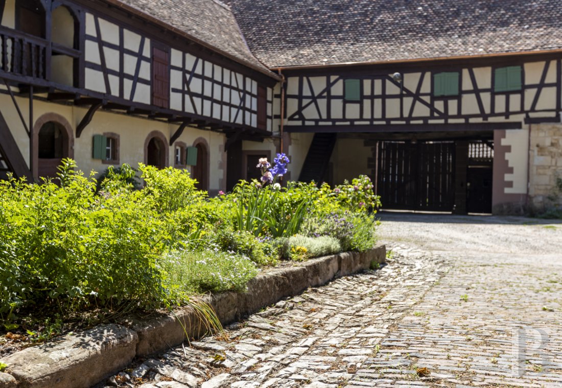 En Alsace, au nord-ouest de Strasbourg, une ancienne ferme viticole au centre de Bouxwiller - photo  n°44